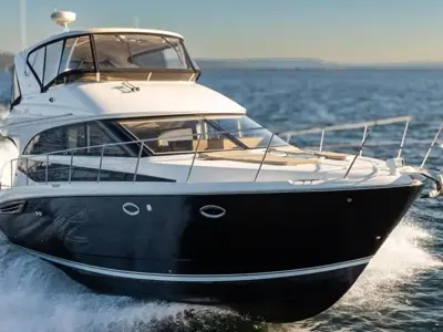 47ft Meridian Sedan yacht, photo 1