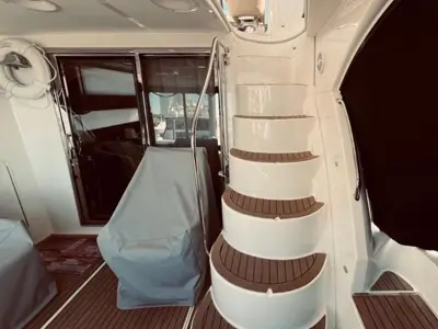 47ft Meridian Sedan yacht, photo 2